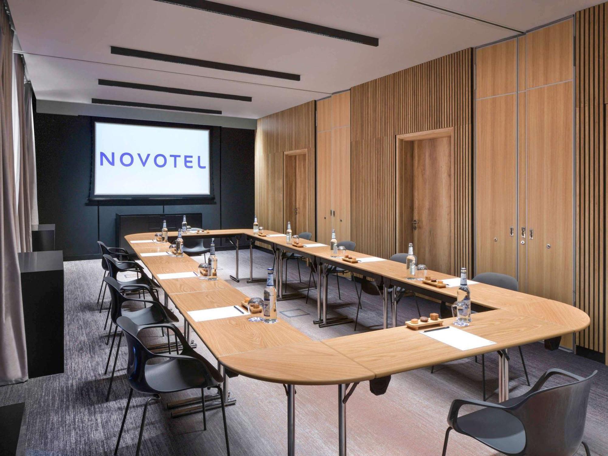 Novotel Kinshasa La Gombe מראה חיצוני תמונה
